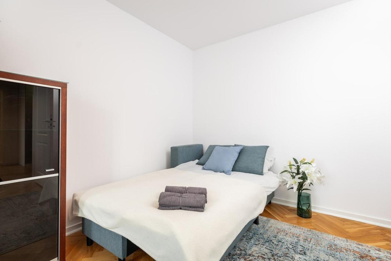 Lägenhet Spiceberry City Center, 3 Rooms, Ac *